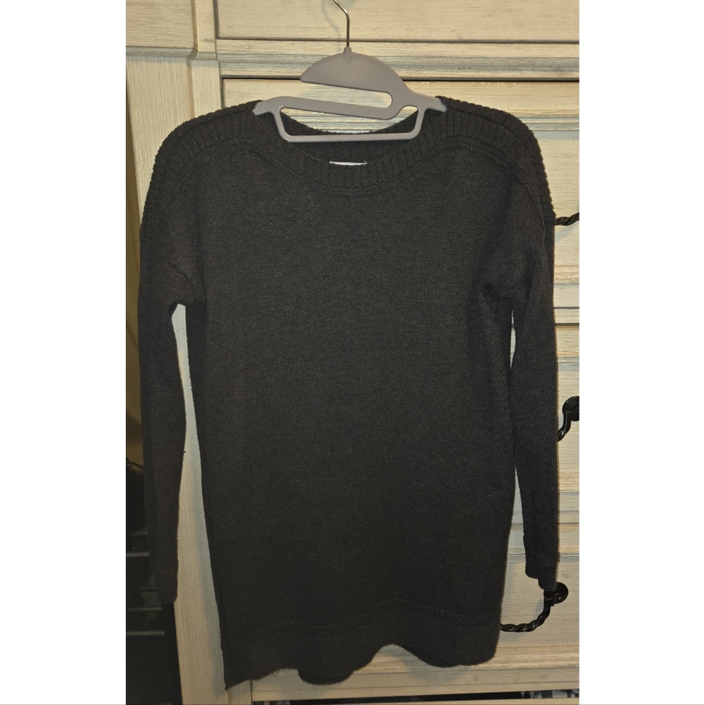 Old Navy Women's Charcoal Crew Neck Tunic Sweater